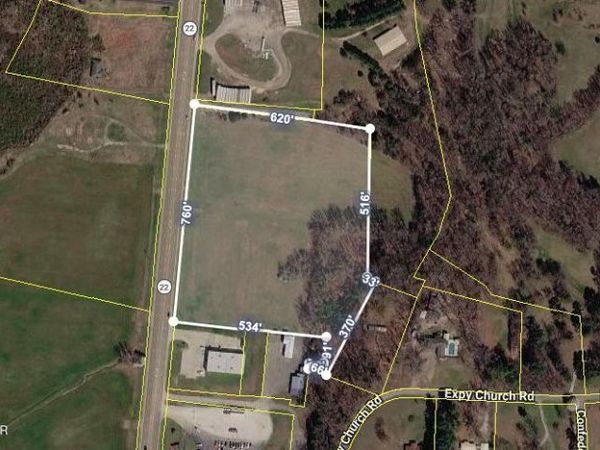 000 N Hwy 22 North , Wildersville, TN 38388