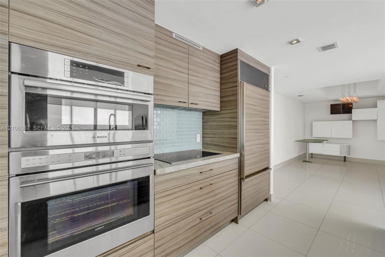 465 Brickell Ave , Unit 5203, Miami, FL 33131 Photo