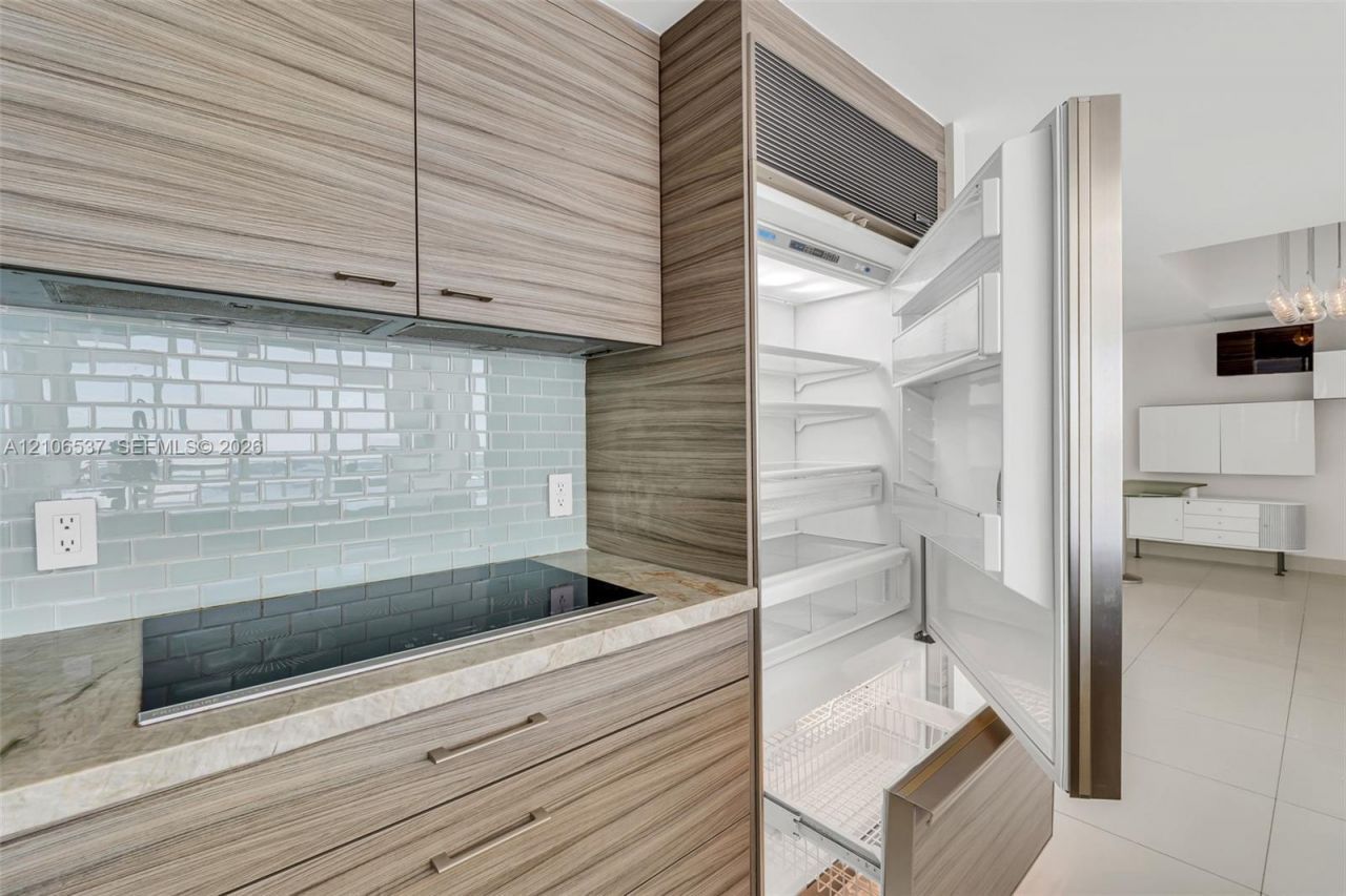465 Brickell Ave , Unit 5203, Miami, FL 33131 Photo