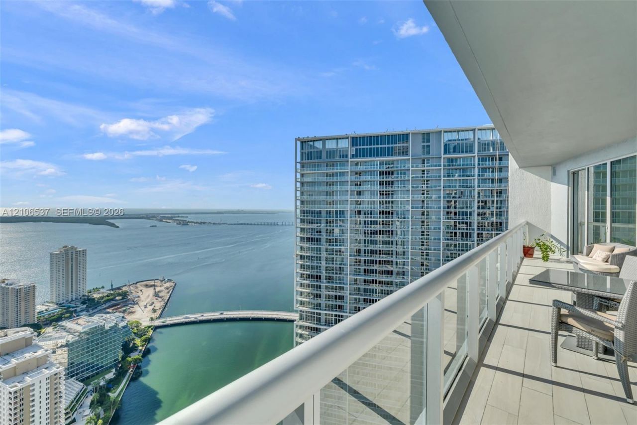 465 Brickell Ave , Unit 5203, Miami, FL 33131 Photo