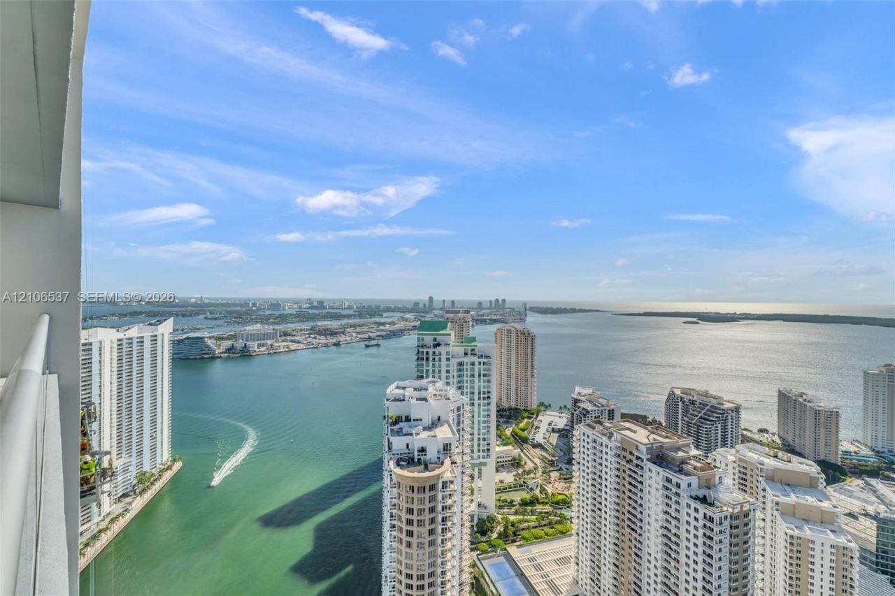 465 Brickell Ave , Unit 5203, Miami, FL 33131 Photo