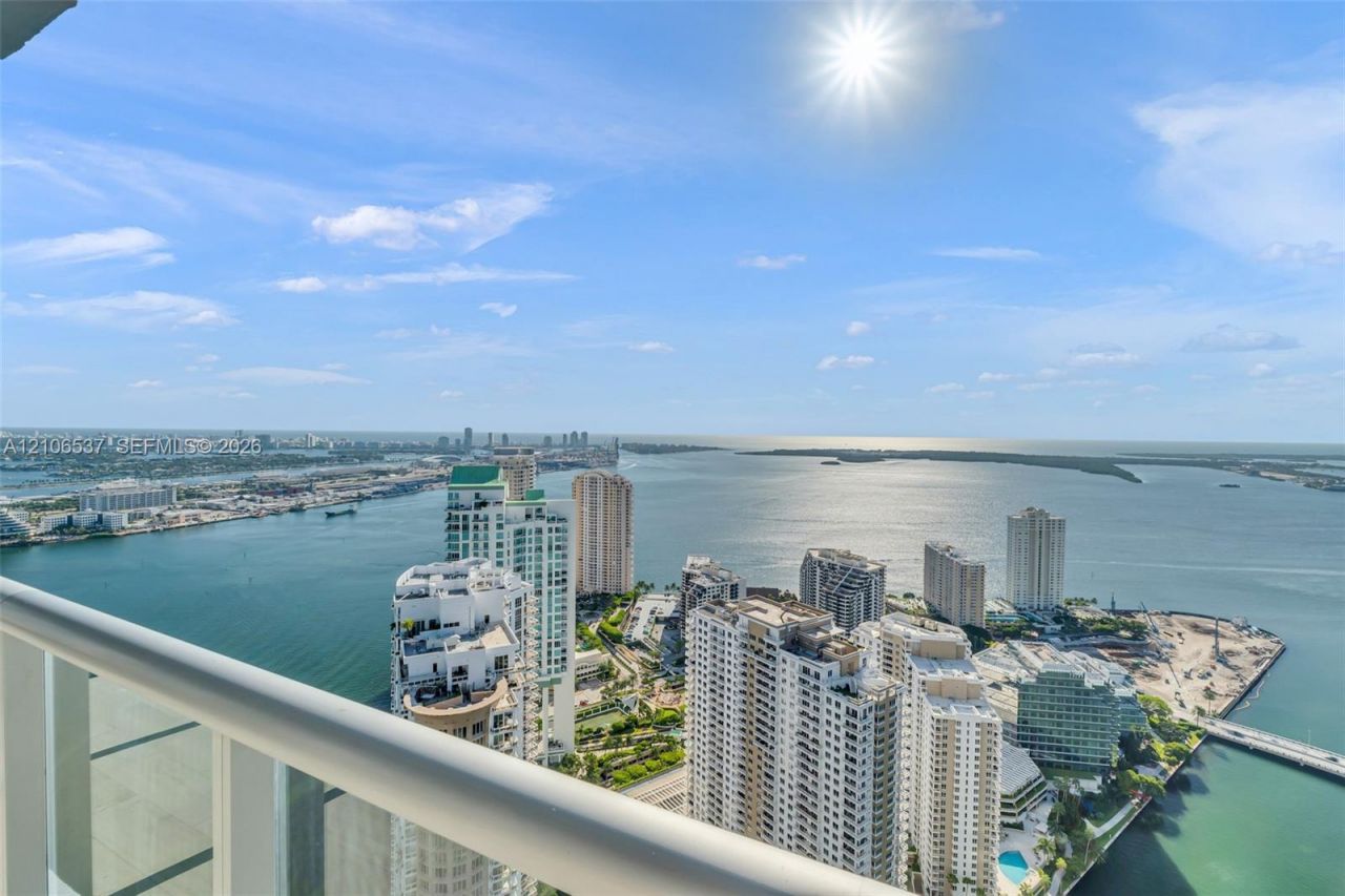 465 Brickell Ave , Unit 5203, Miami, FL 33131 Photo