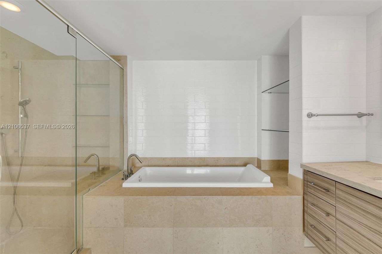 465 Brickell Ave , Unit 5203, Miami, FL 33131 Photo