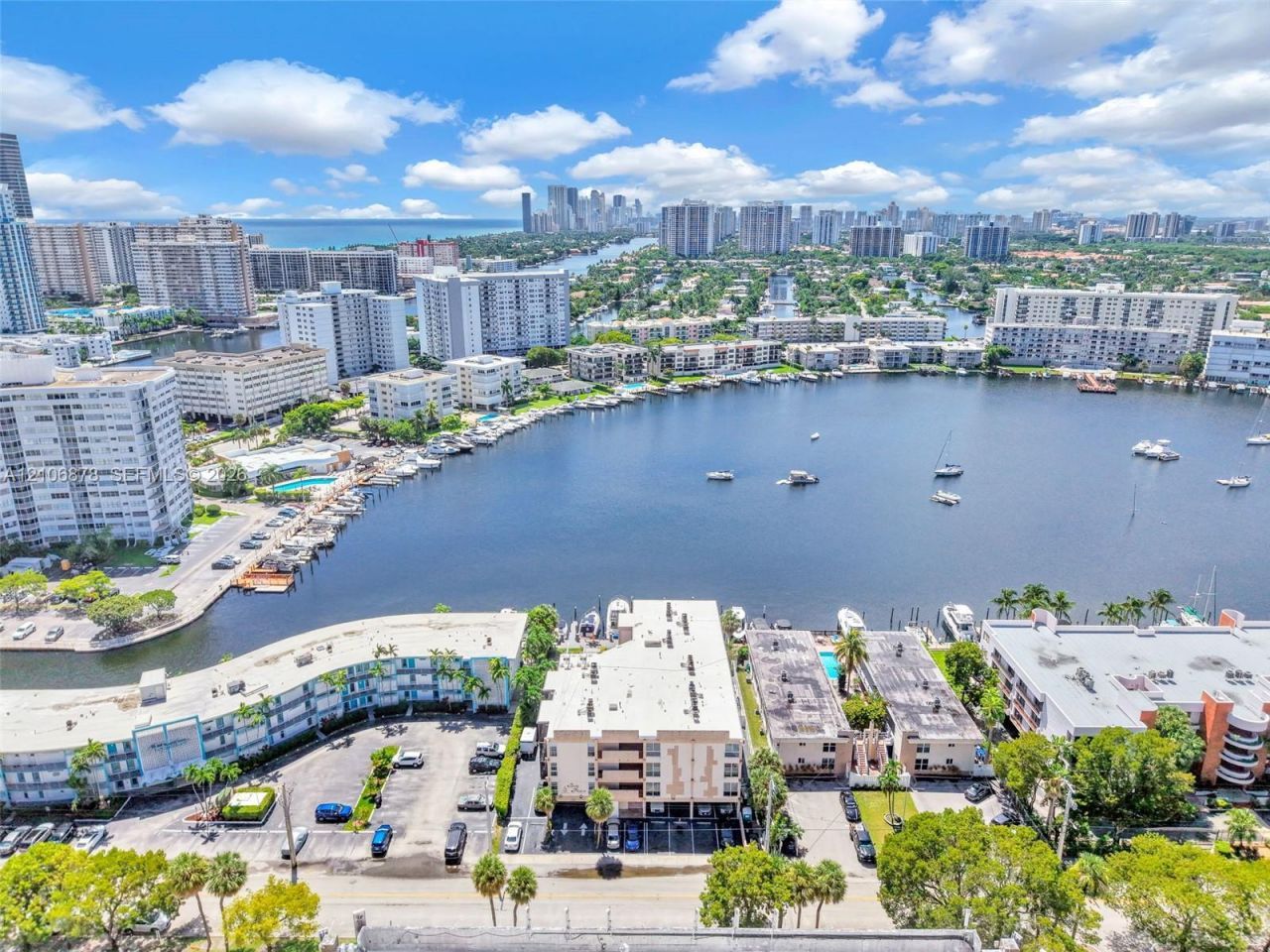 2420 Diana Dr , Unit 306, Hallandale Beach, FL 33009 Photo