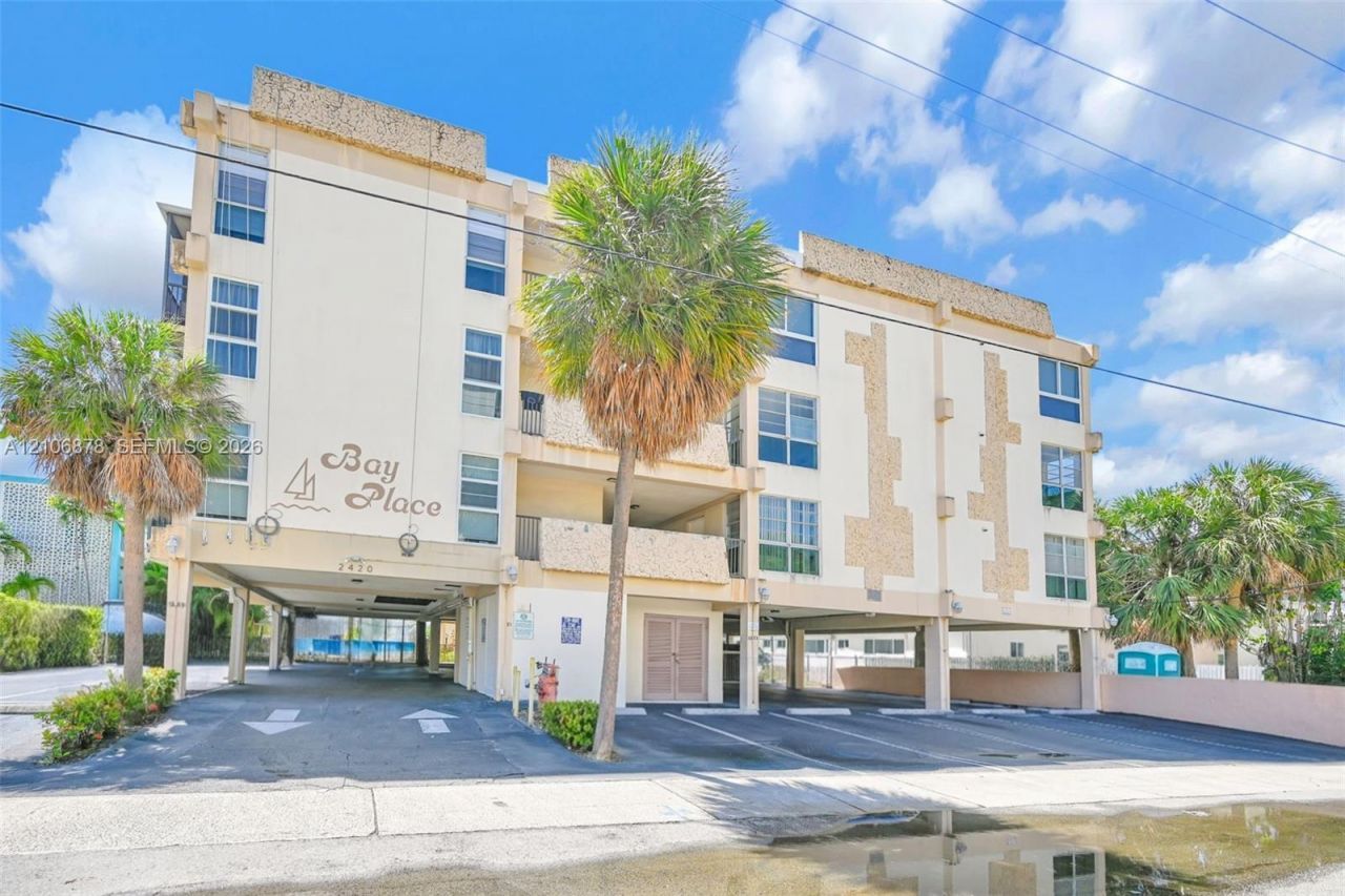 2420 Diana Dr , Unit 306, Hallandale Beach, FL 33009 Photo