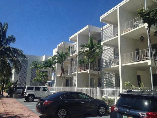 641 Espanola Way , Unit 10, Miami Beach, FL 33139