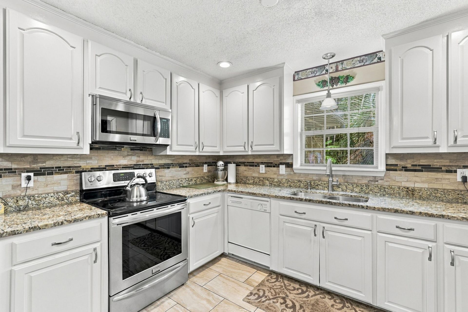 1760 Black Tom Road Photo 12