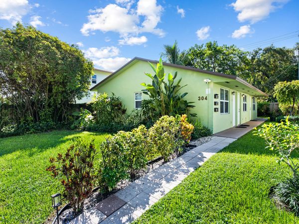 304 SW 16th Court, Unit 1-3, Fort Lauderdale, FL 33315