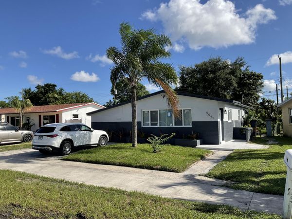 5540 Mayo Street, Hollywood, FL 33021