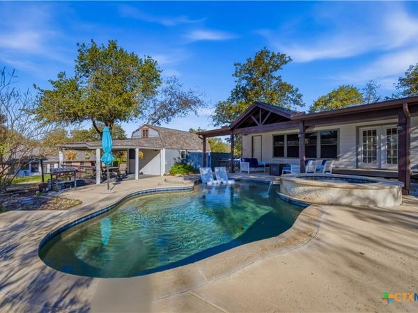 504 Arbor View , Adkins, TX 78101