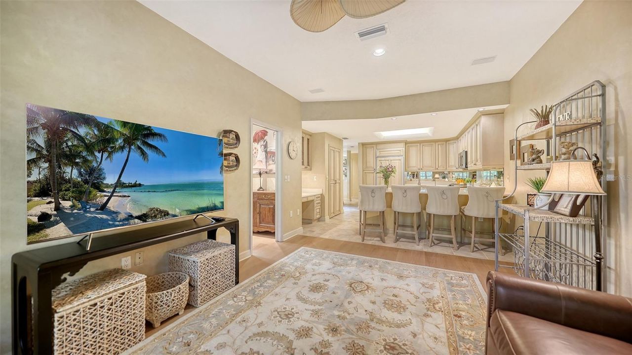 4543 Las Brisas Lane , Sarasota, FL 34238 Photo