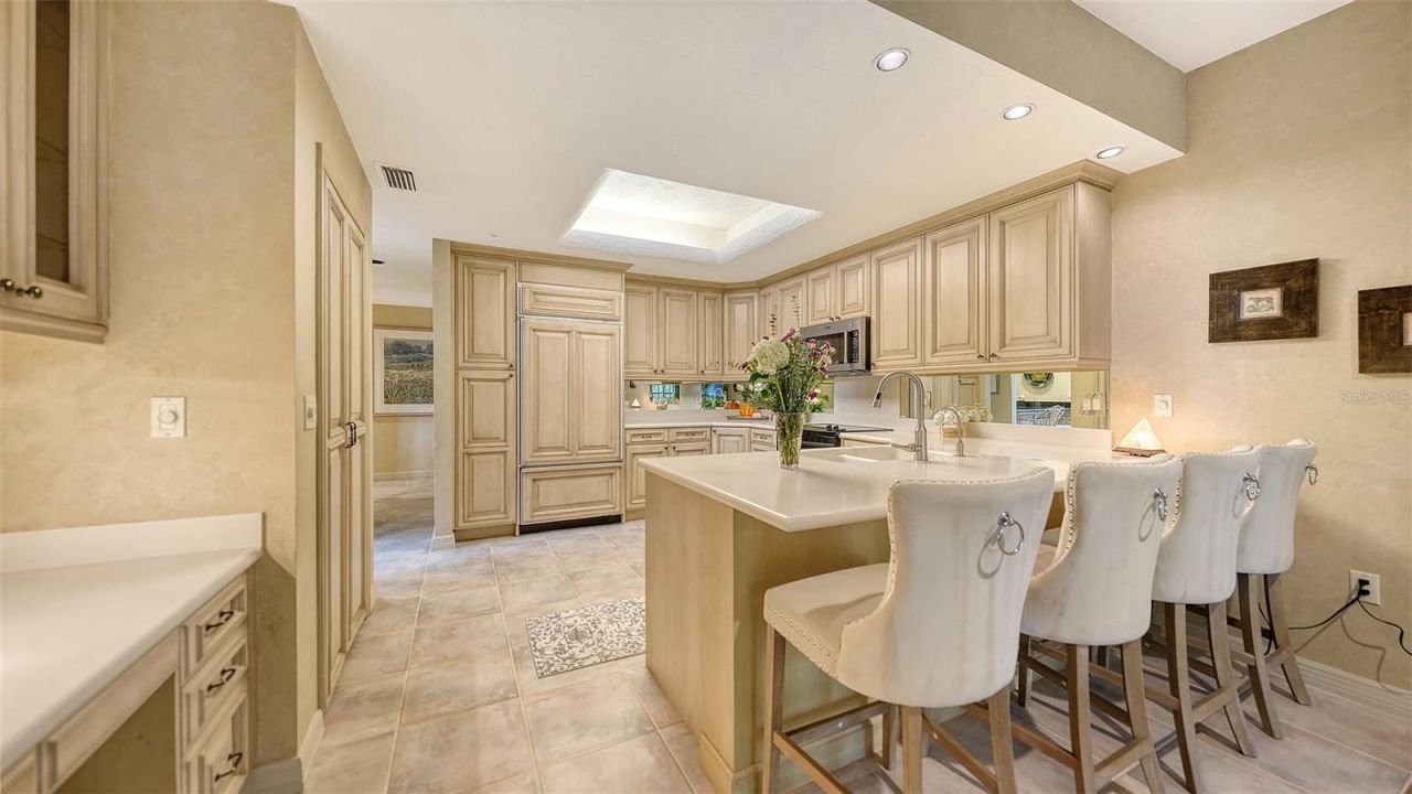 4543 Las Brisas Lane , Sarasota, FL 34238 Photo