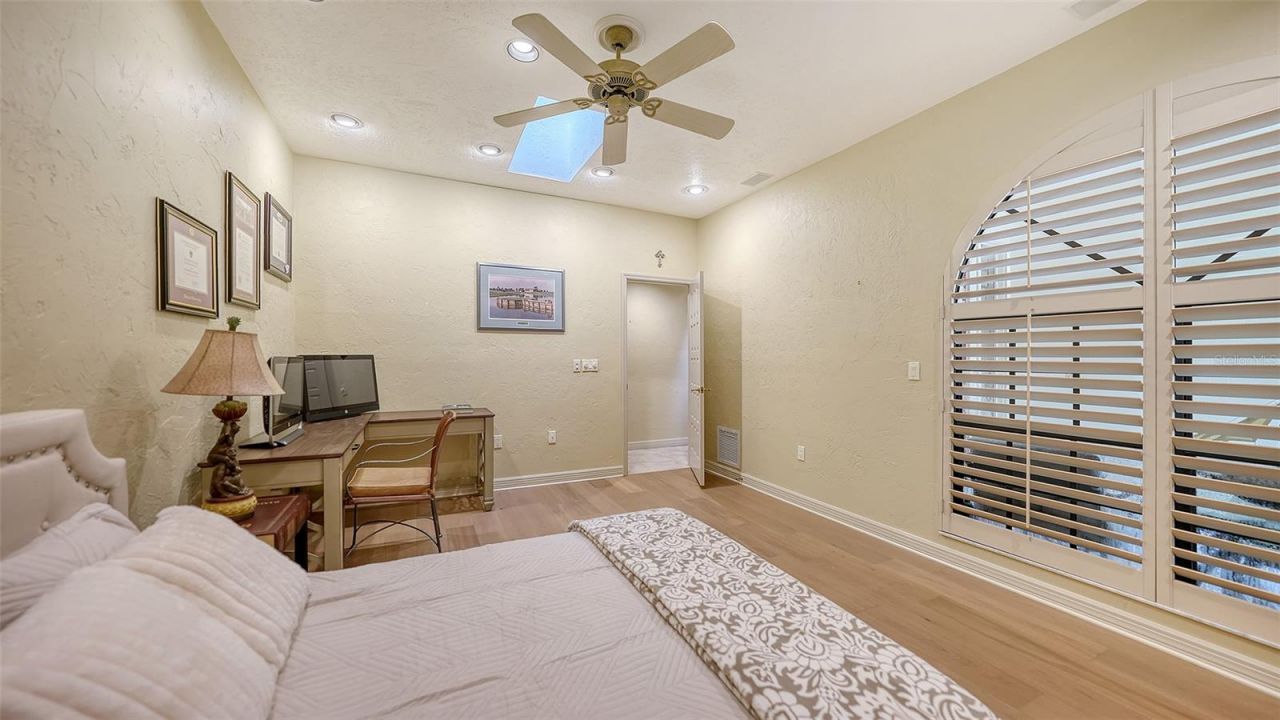 4543 Las Brisas Lane , Sarasota, FL 34238 Photo