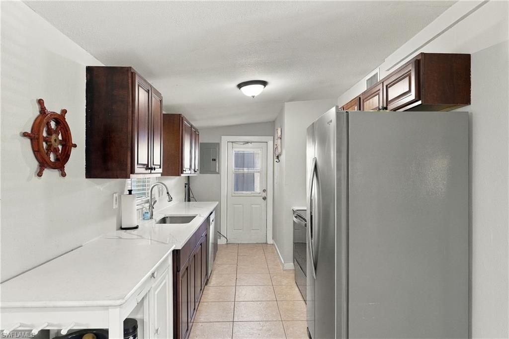 2140 Harbor Ln , Naples, FL 34104 Photo