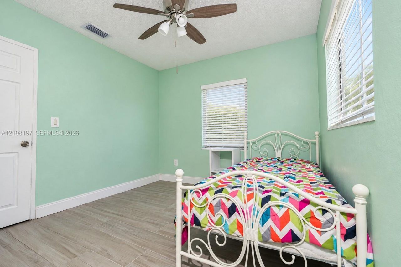 7501 SW 18th St , Miami, FL 33155 Photo