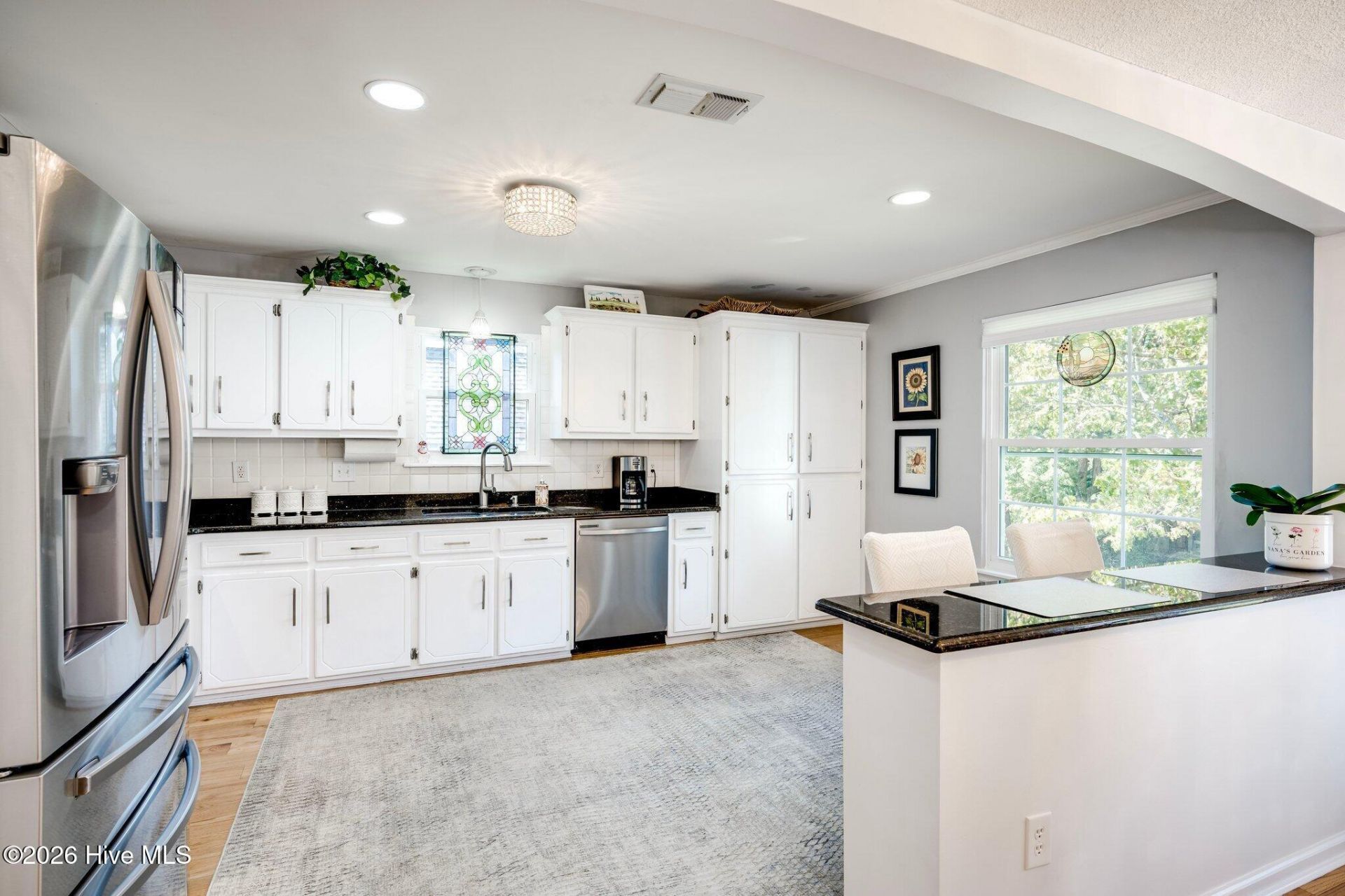 16 Woodhill Place Photo 10