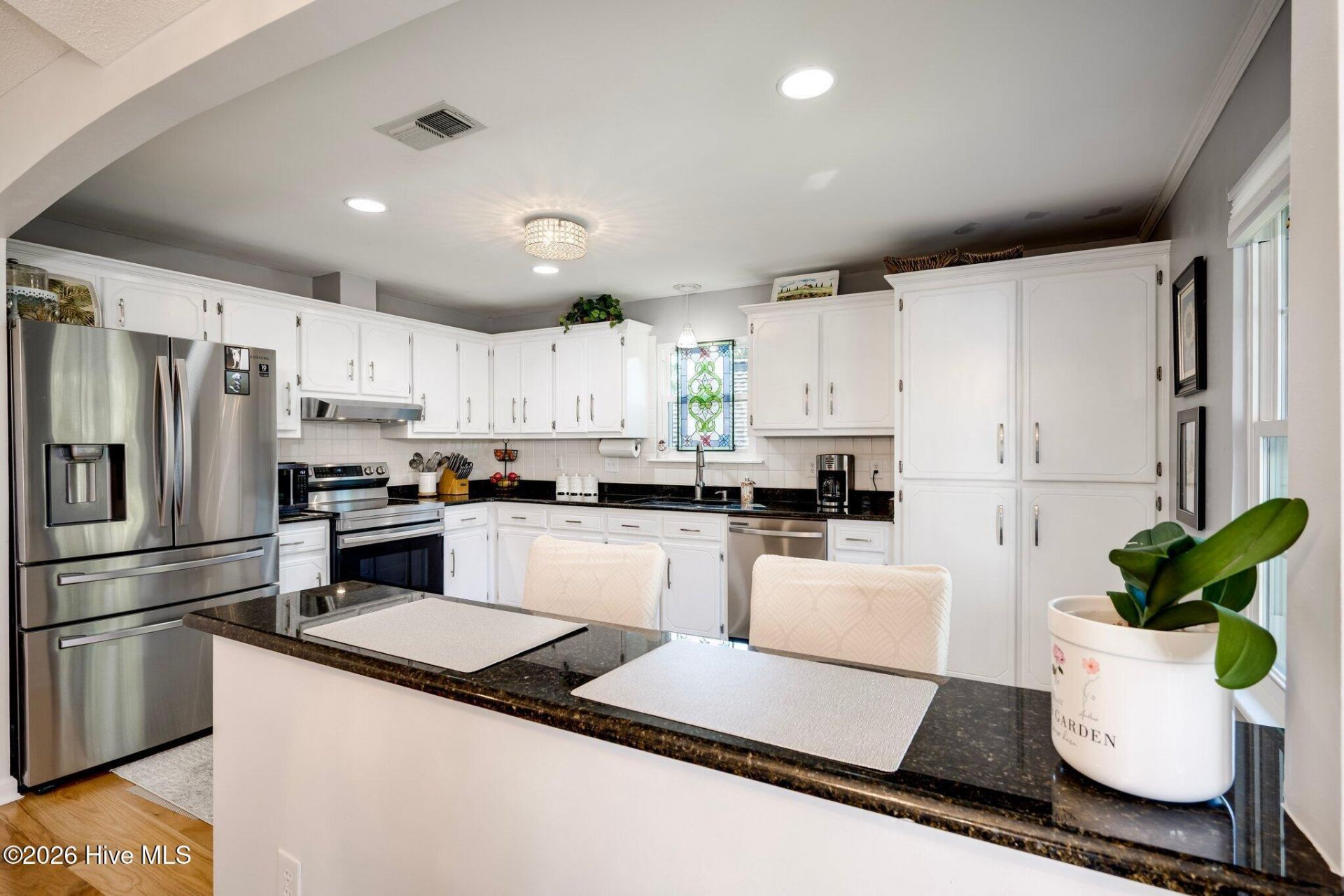 16 Woodhill Place Photo 14
