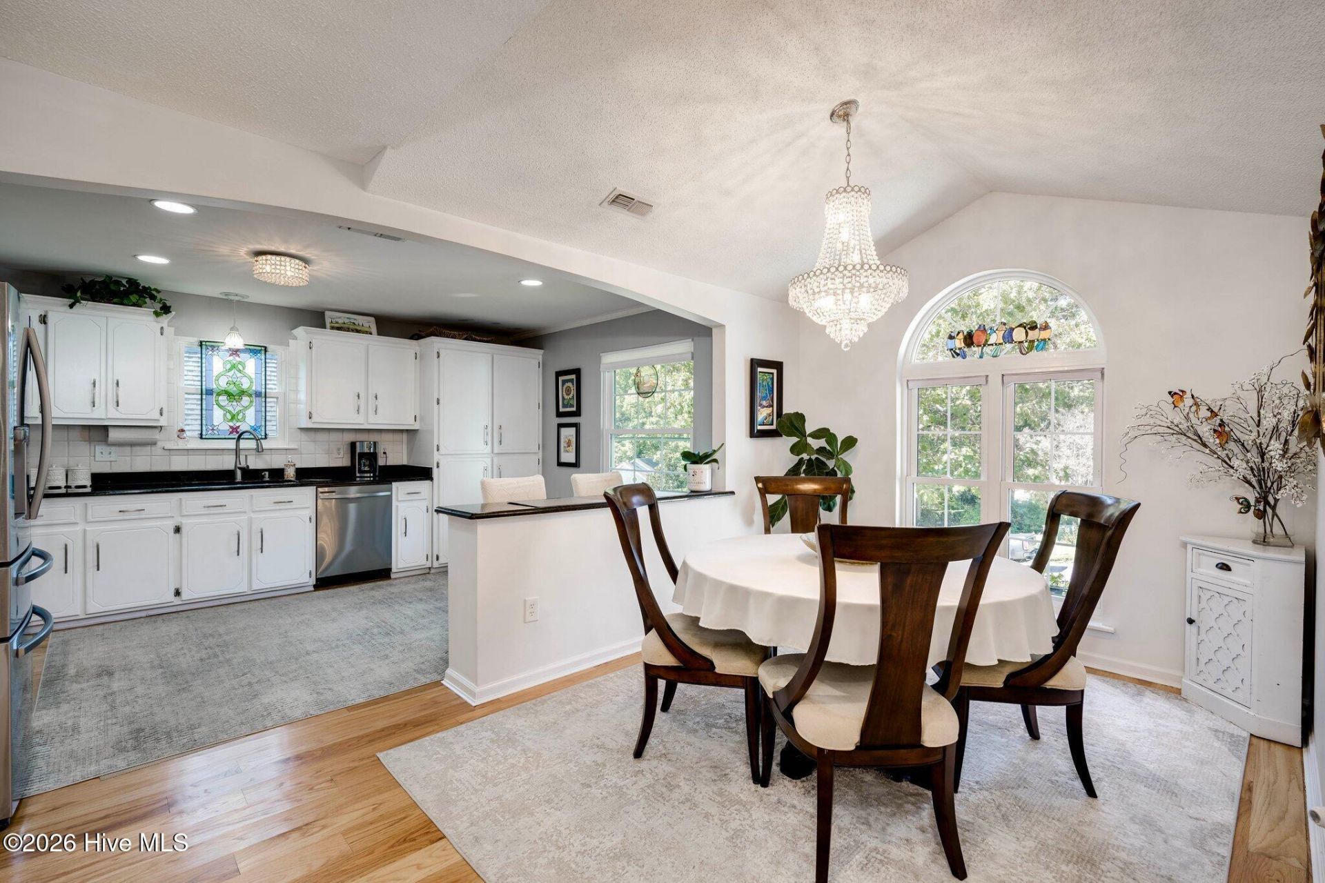 16 Woodhill Place Photo 15