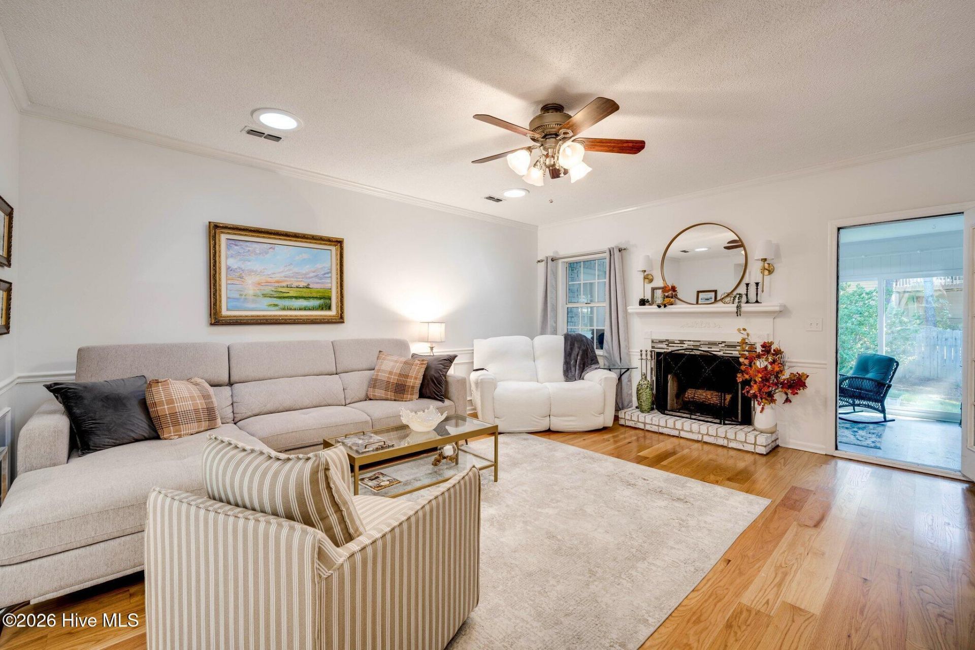 16 Woodhill Place Photo 18