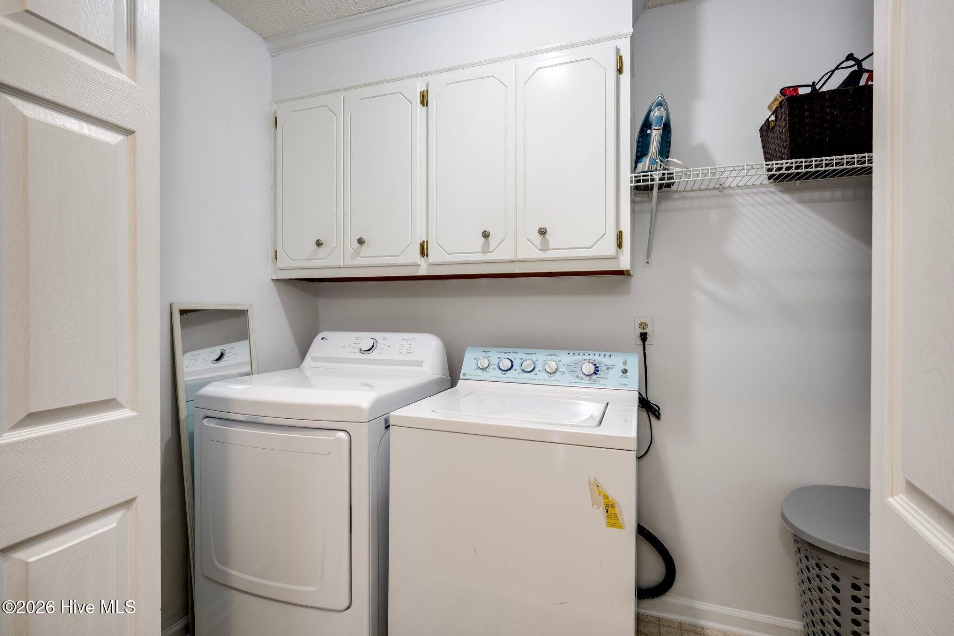 16 Woodhill Place Photo 25