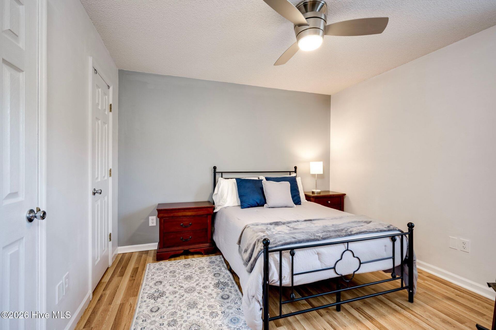 16 Woodhill Place Photo 30