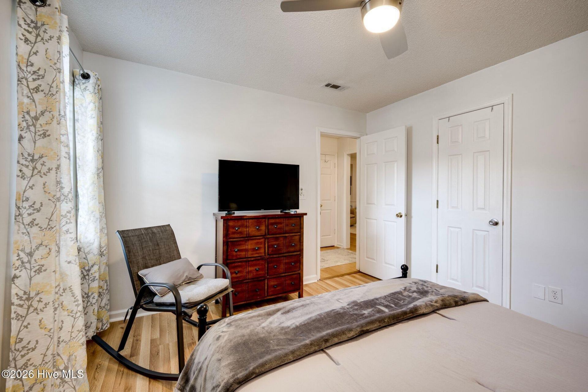 16 Woodhill Place Photo 31