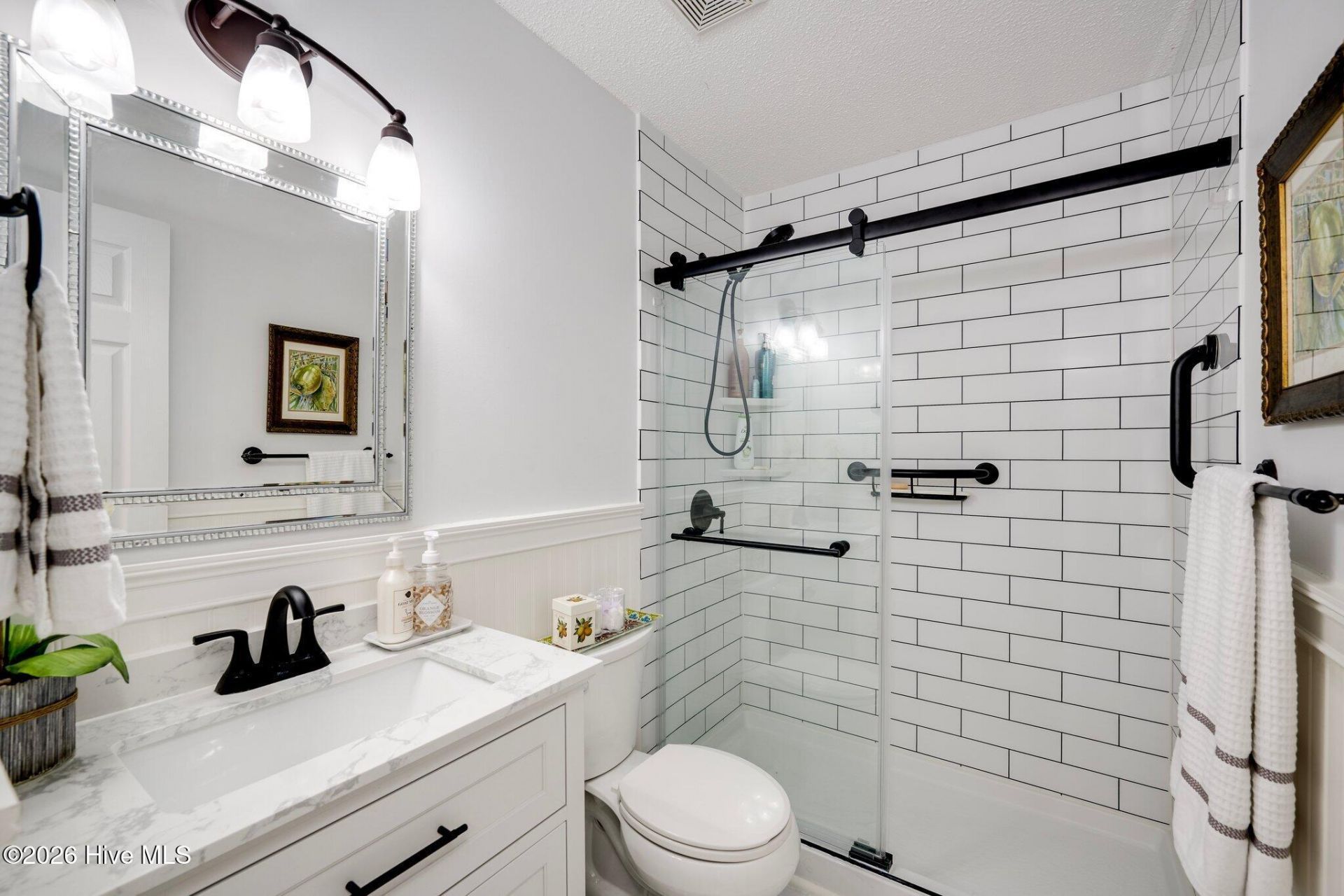 16 Woodhill Place Photo 32