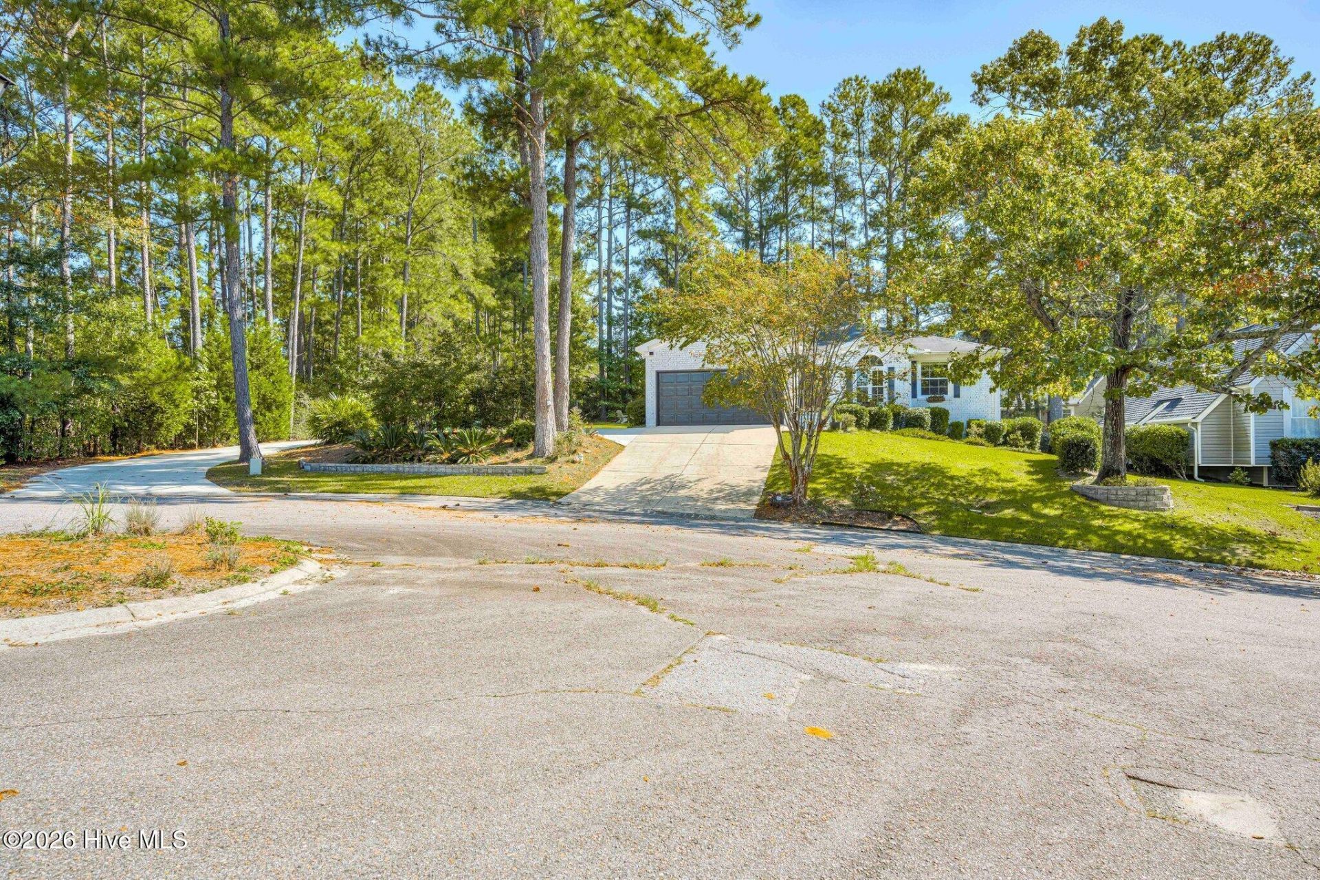 16 Woodhill Place Photo 4