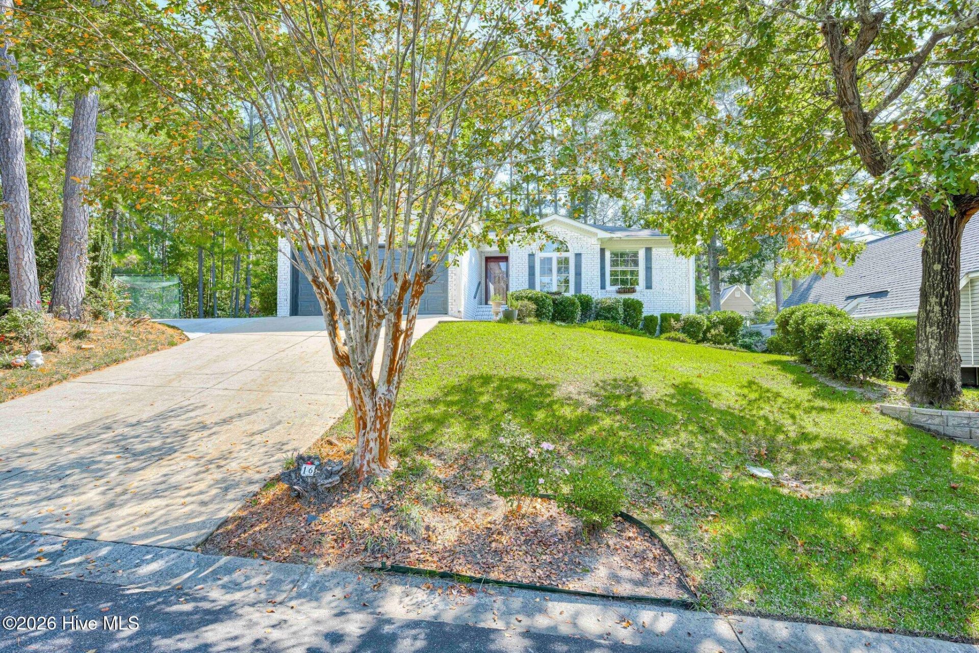 16 Woodhill Place Photo 47