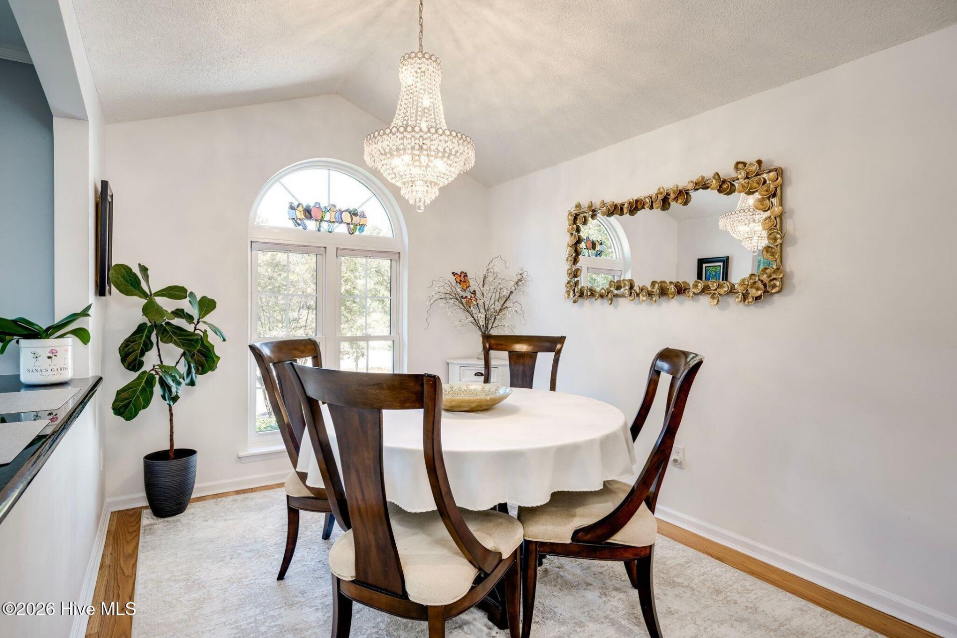 16 Woodhill Place Photo 9