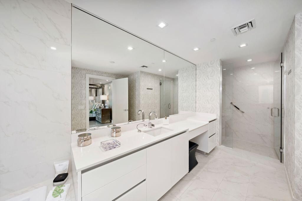 20155 Boca W Drive, Unit A204, Boca Raton, FL 33434 Photo