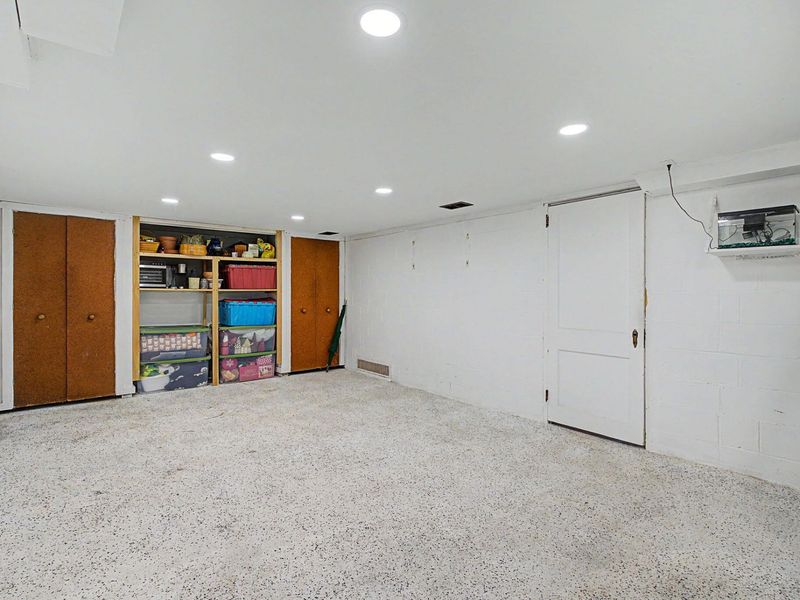 627 N Tanglewood Drive, Springfield, OH 45504 Photo 40