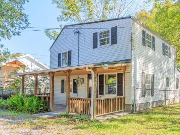 33 S Lake Terrace, Rossville, GA 30741