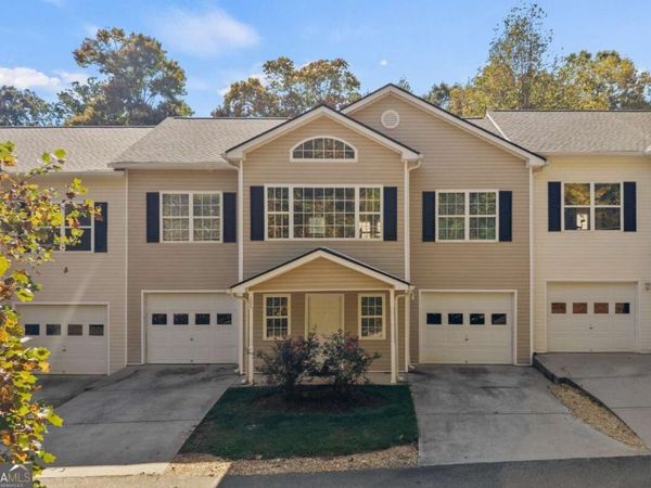 106 Pointe Circle, Dahlonega, GA 30533
