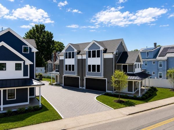 99 Sumner Street, Unit 2, Quincy, MA 02169