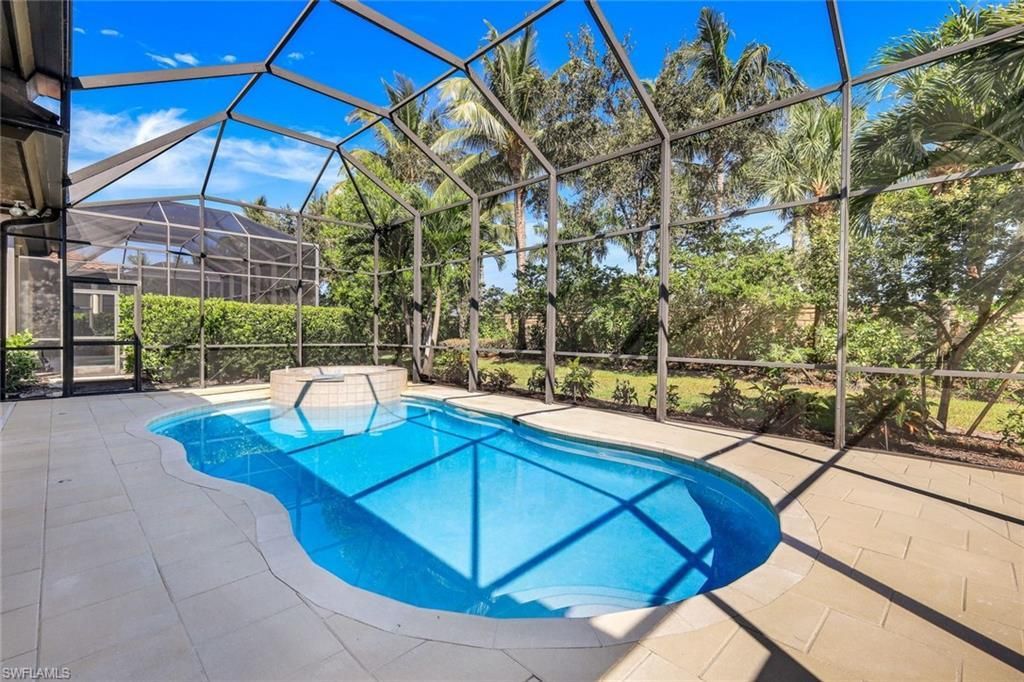 7319 Lantana Cir, Naples, FL 34119 Photo