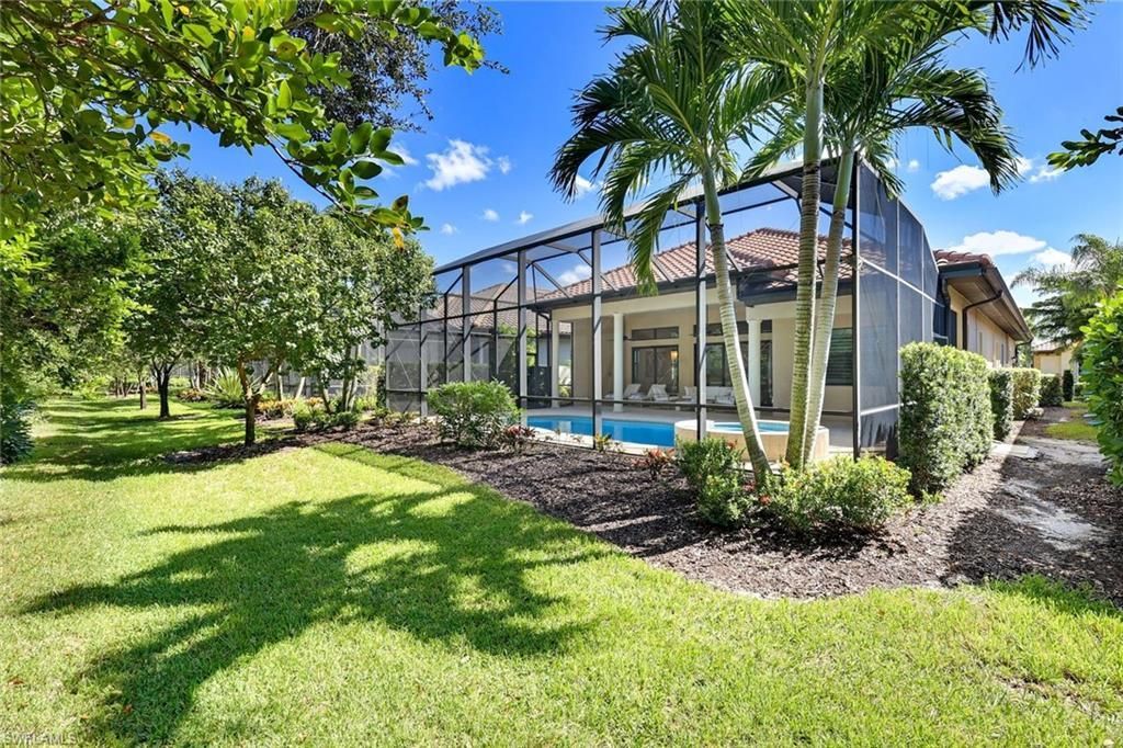 7319 Lantana Cir, Naples, FL 34119 Photo