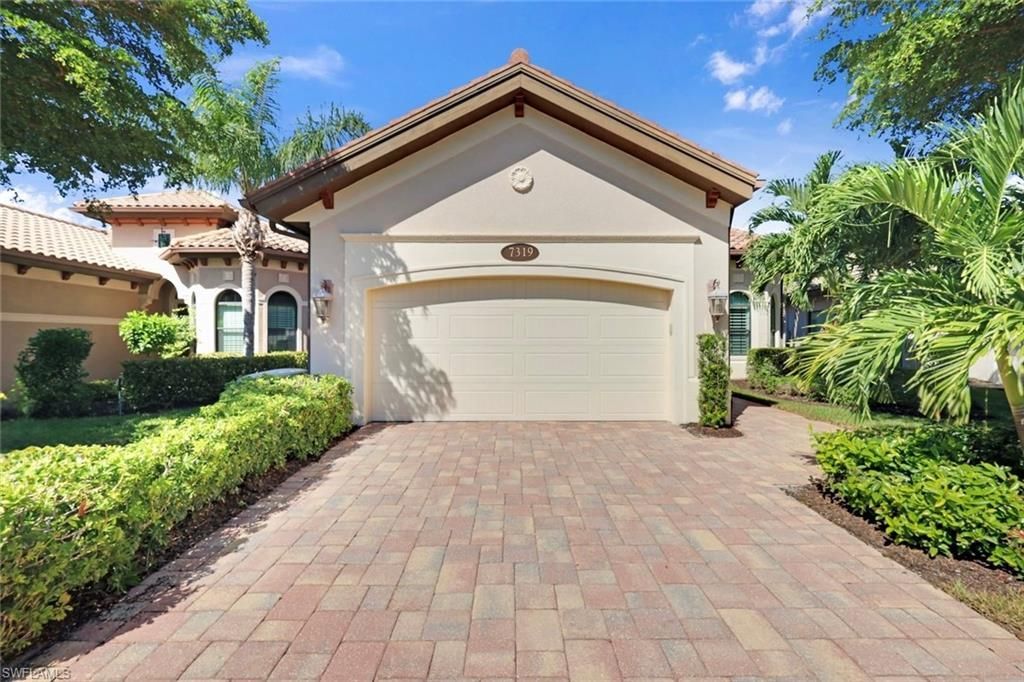 7319 Lantana Cir, Naples, FL 34119 Photo