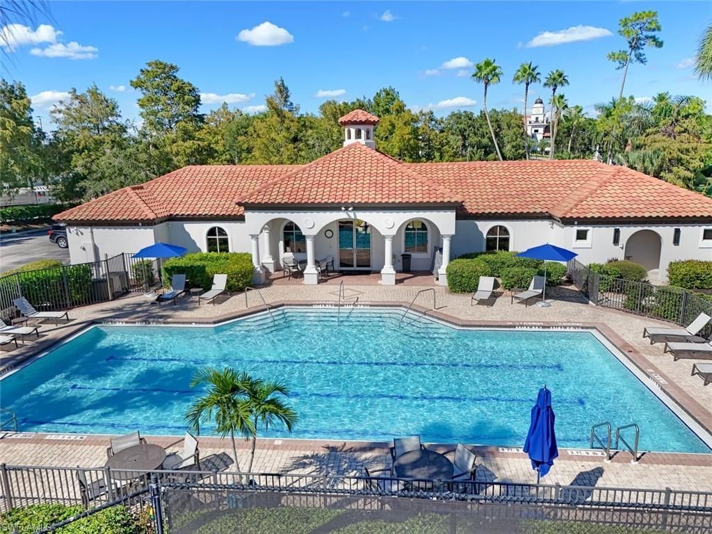 7319 Lantana Cir, Naples, FL 34119 Photo