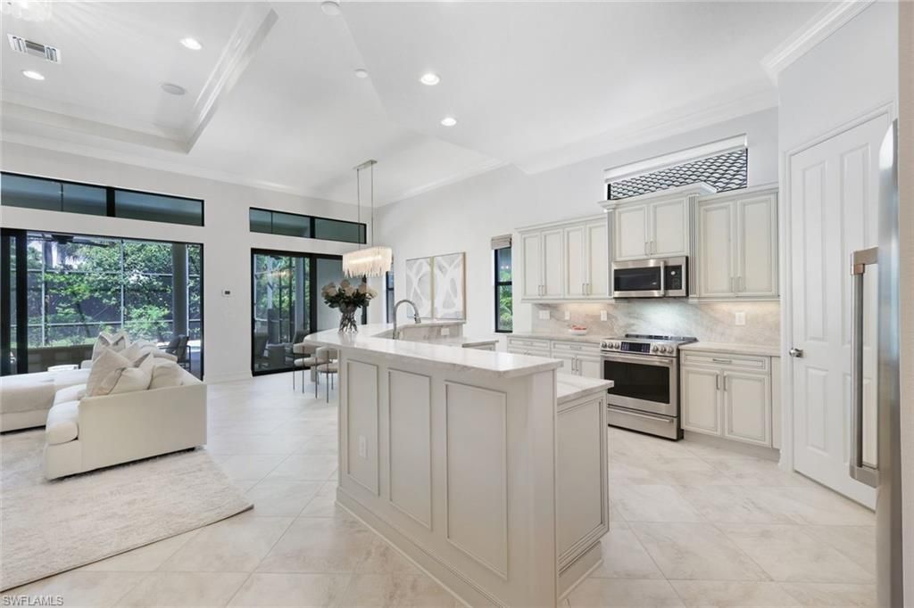 7319 Lantana Cir, Naples, FL 34119 Photo