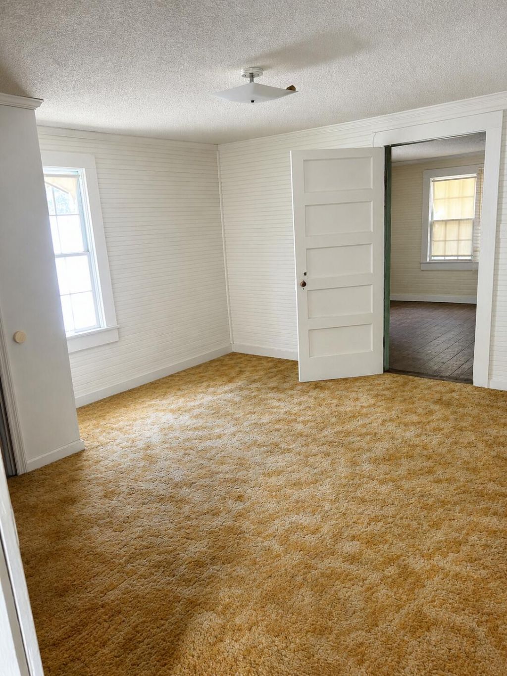 645 Maple Street Photo 13