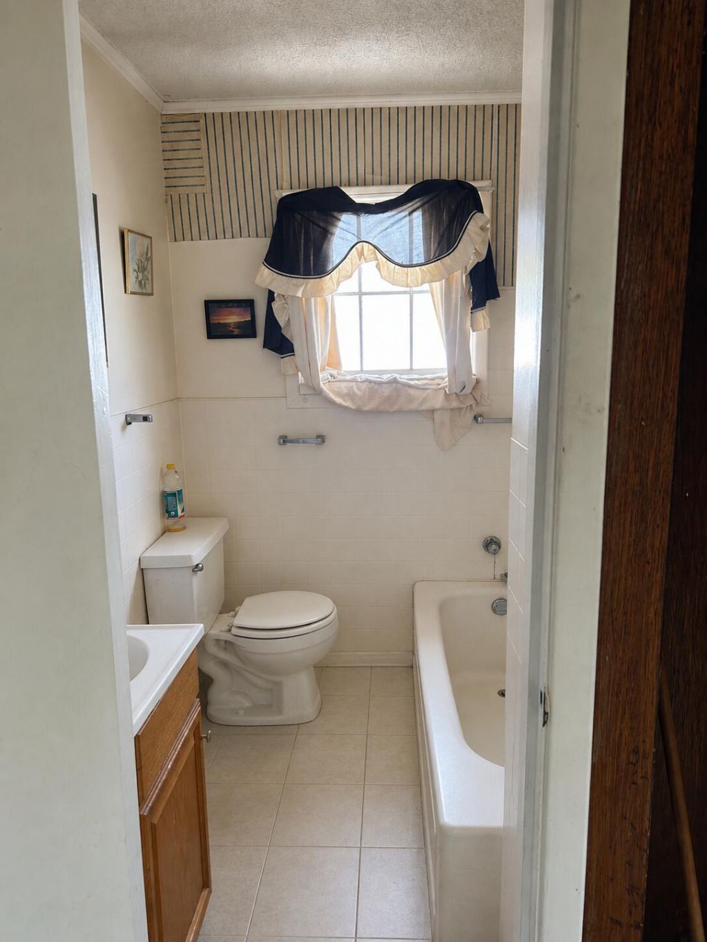 645 Maple Street Photo 33