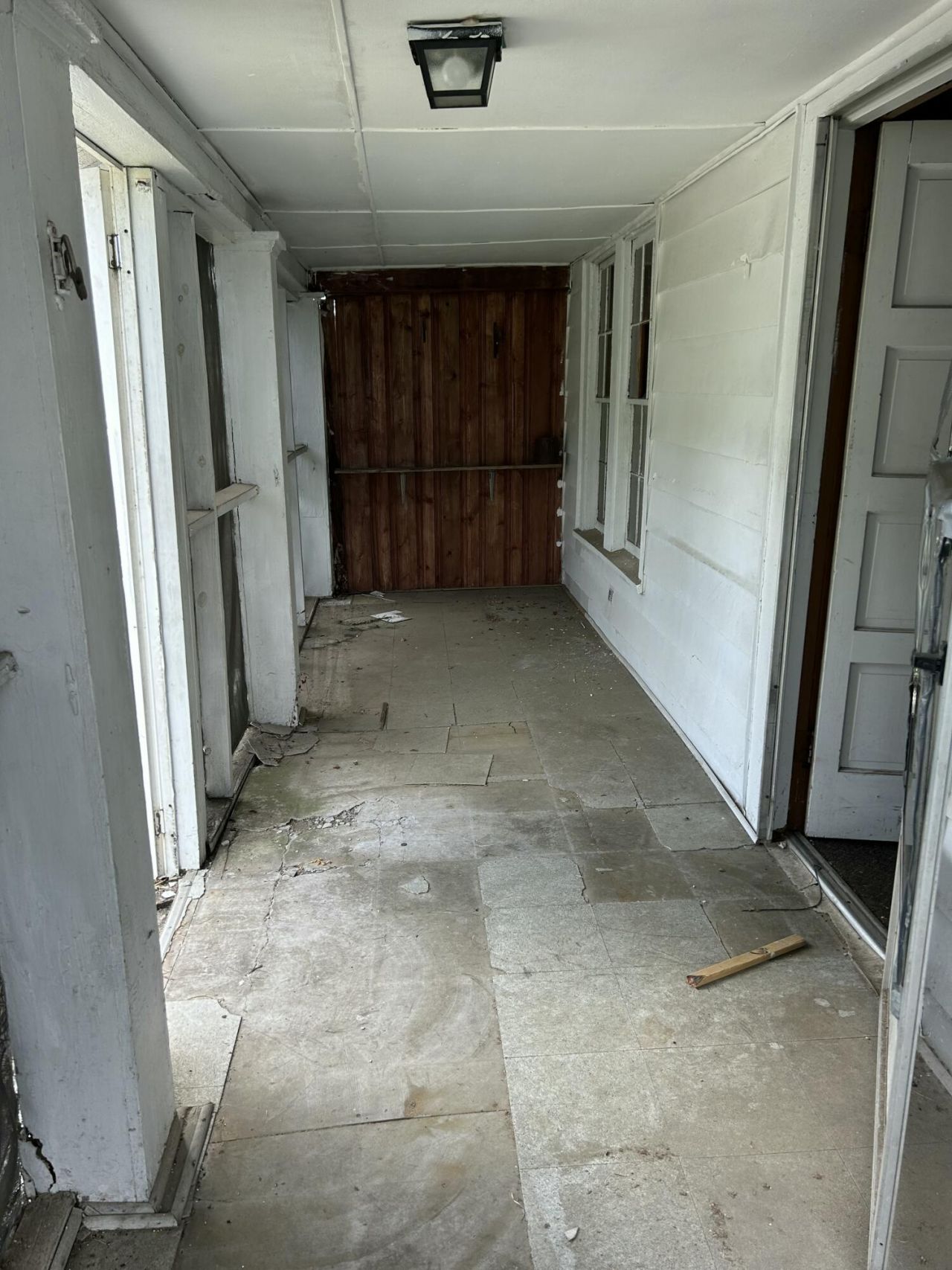 645 Maple Street Photo 6