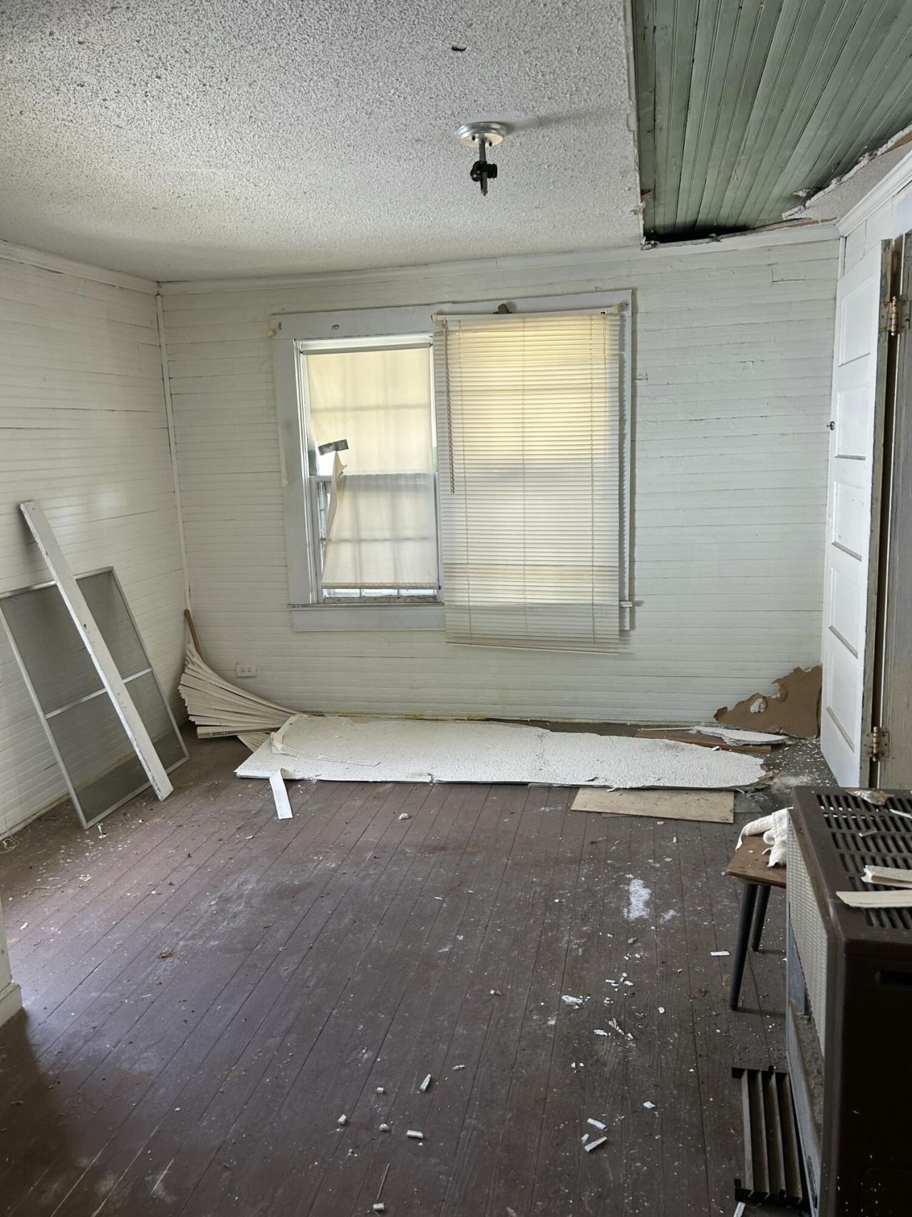 645 Maple Street Photo 8