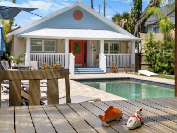 305 LIVE OAK , NEW SMYRNA BEACH, FL 32168
