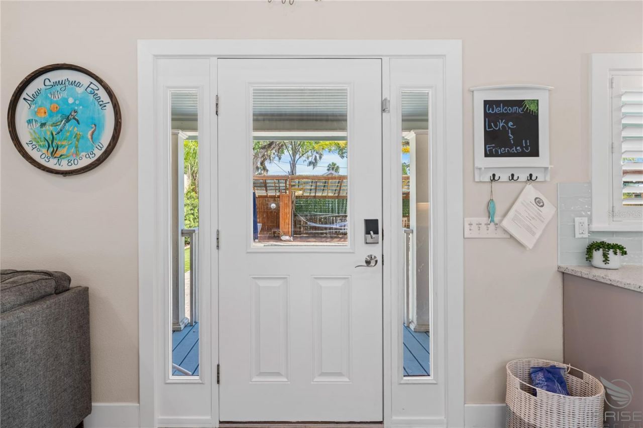 305 Live Oak , New Smyrna Beach, FL 32168 Photo