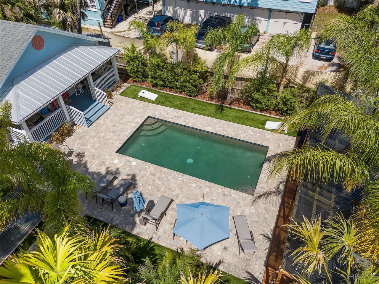 305 Live Oak , New Smyrna Beach, FL 32168 Photo