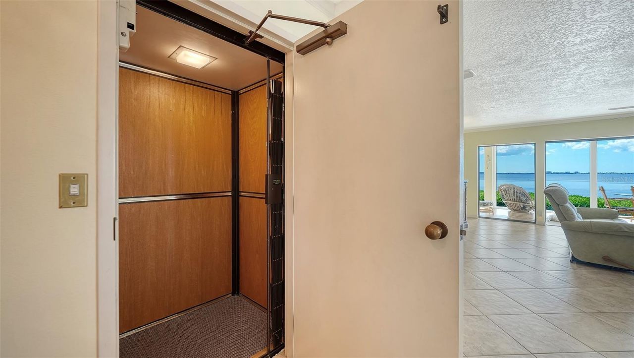 4533 Bay Club Drive, Bradenton, FL 34210 Photo