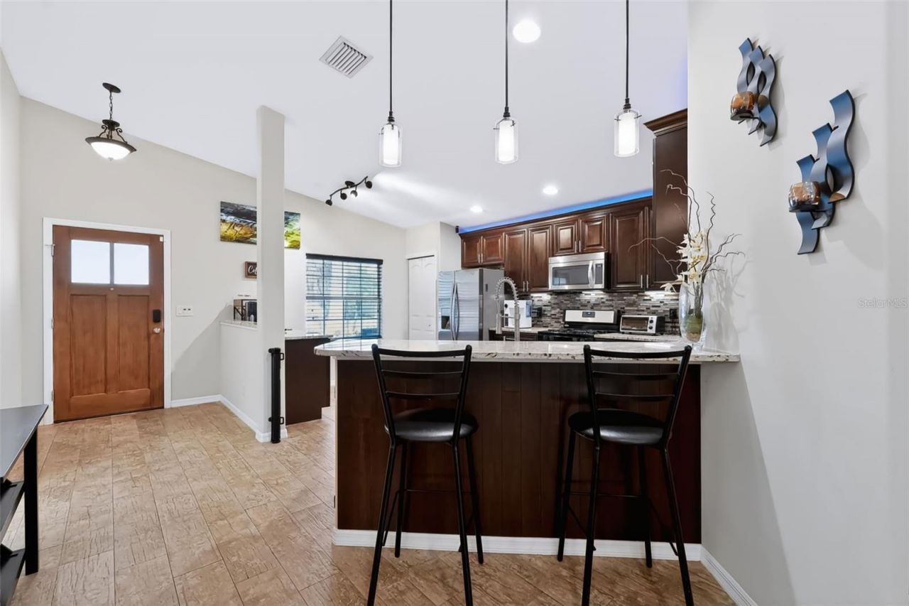 105 San Lorenzo Court , Bradenton, FL 34208 Photo