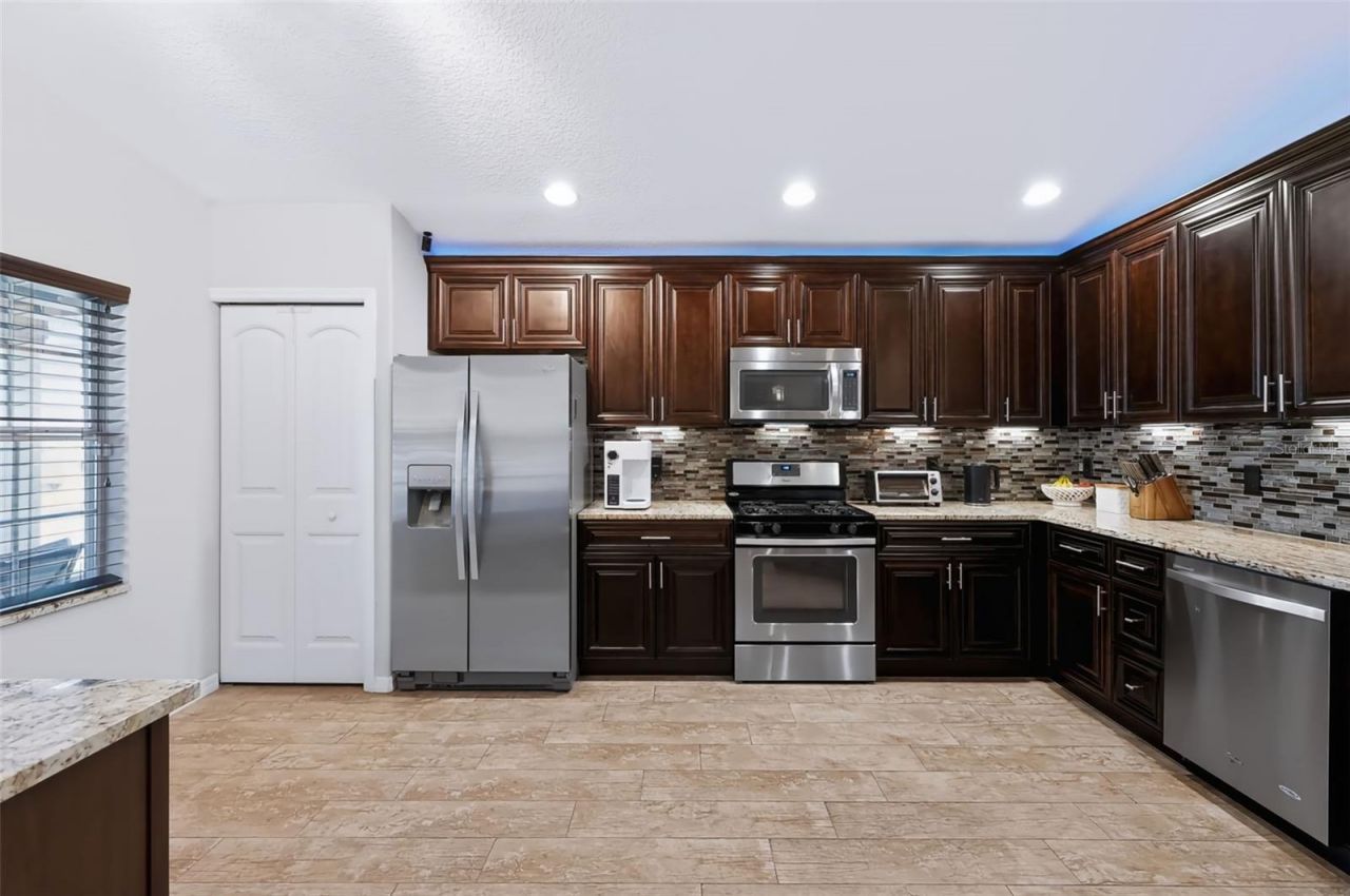 105 San Lorenzo Court , Bradenton, FL 34208 Photo